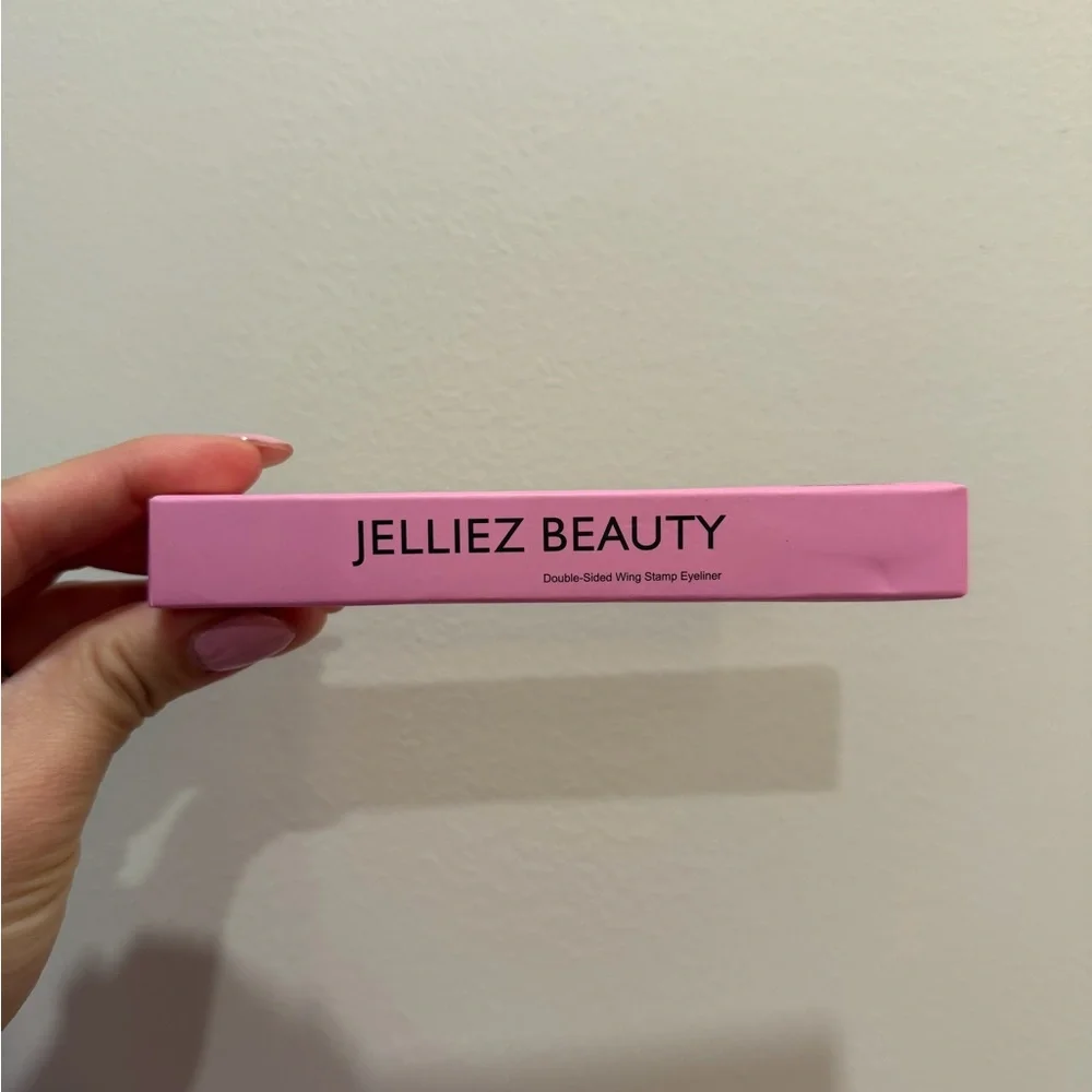 Jelliez Beauty Double-Sided Wing Stamp Eyeliner New